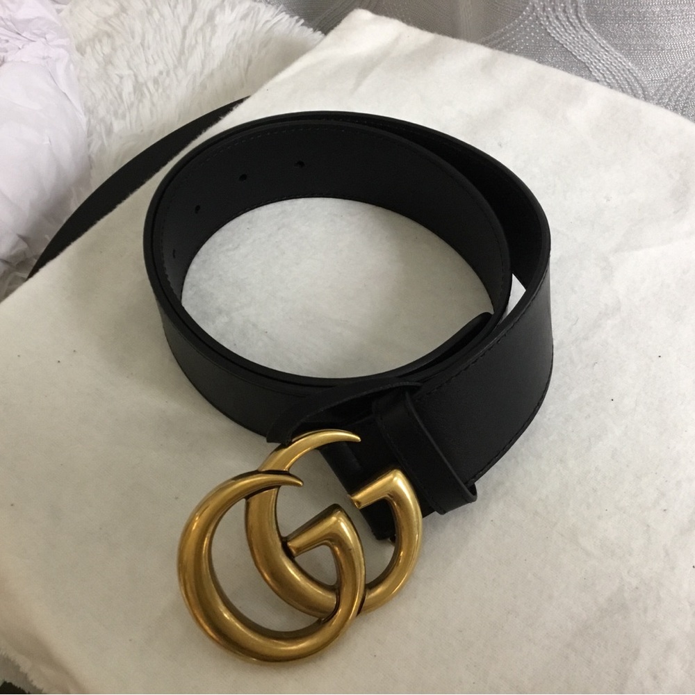 Gucci Black Leather Belt with Gold Double G Buckle - Picture 4 of 7